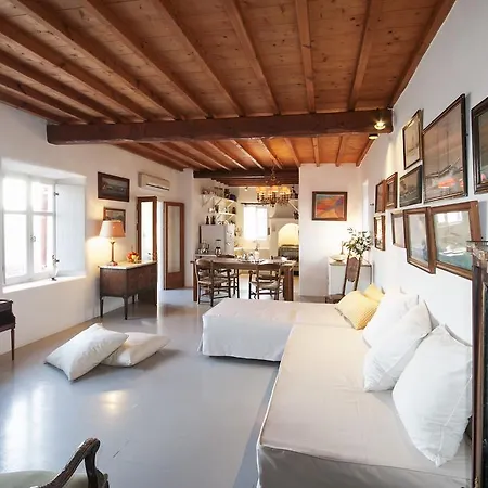 Halara アノ・メラ